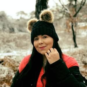 Meet your Posher, Mia